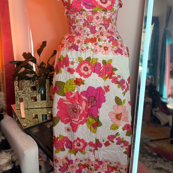 2 Piece Floral Ruffle Set w/ Pockets - Picture 2 of 5